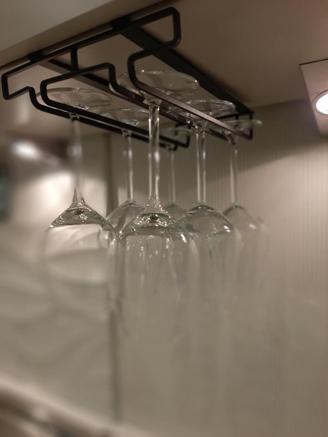 Design Apartment- 24H Self-Check-In - Bis 4 Pers - Parkplatz - Wifi - Balkon -Terrasse - In Direkter Weihernaehe - Radwege Schiffweiler Экстерьер фото